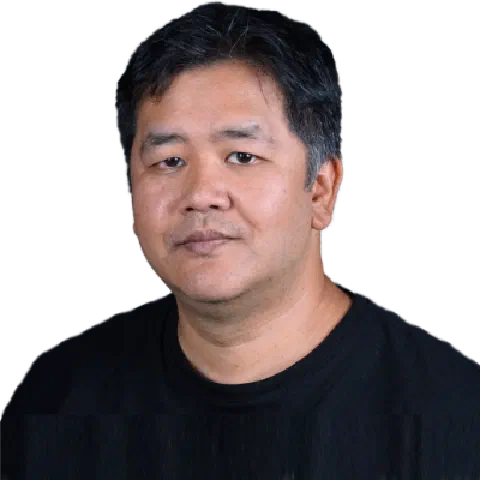 Portrait of Thu Pham